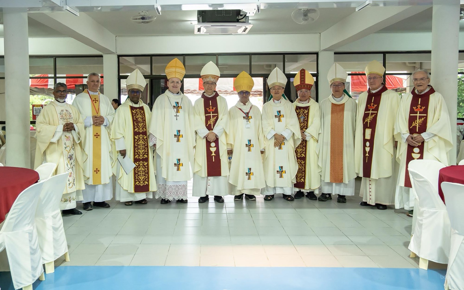 Bishops and priests of the region in vestments for the CG 360 anniversary celebrations