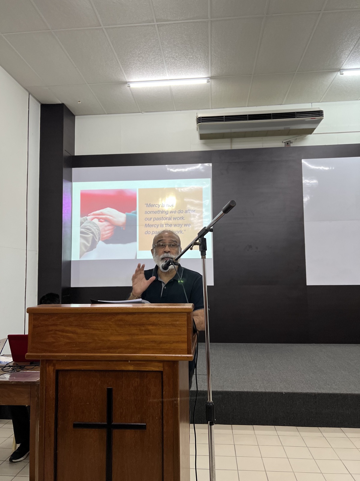 Seminar on the Corporal Works of Mercy - photograph 1