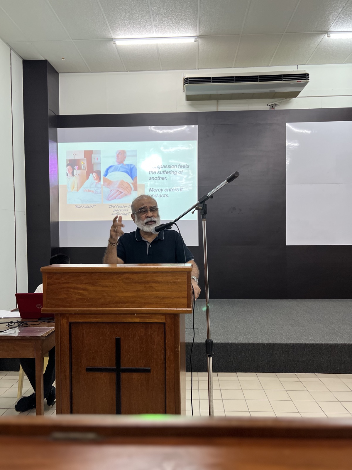 Seminar on the Corporal Works of Mercy - photograph 3