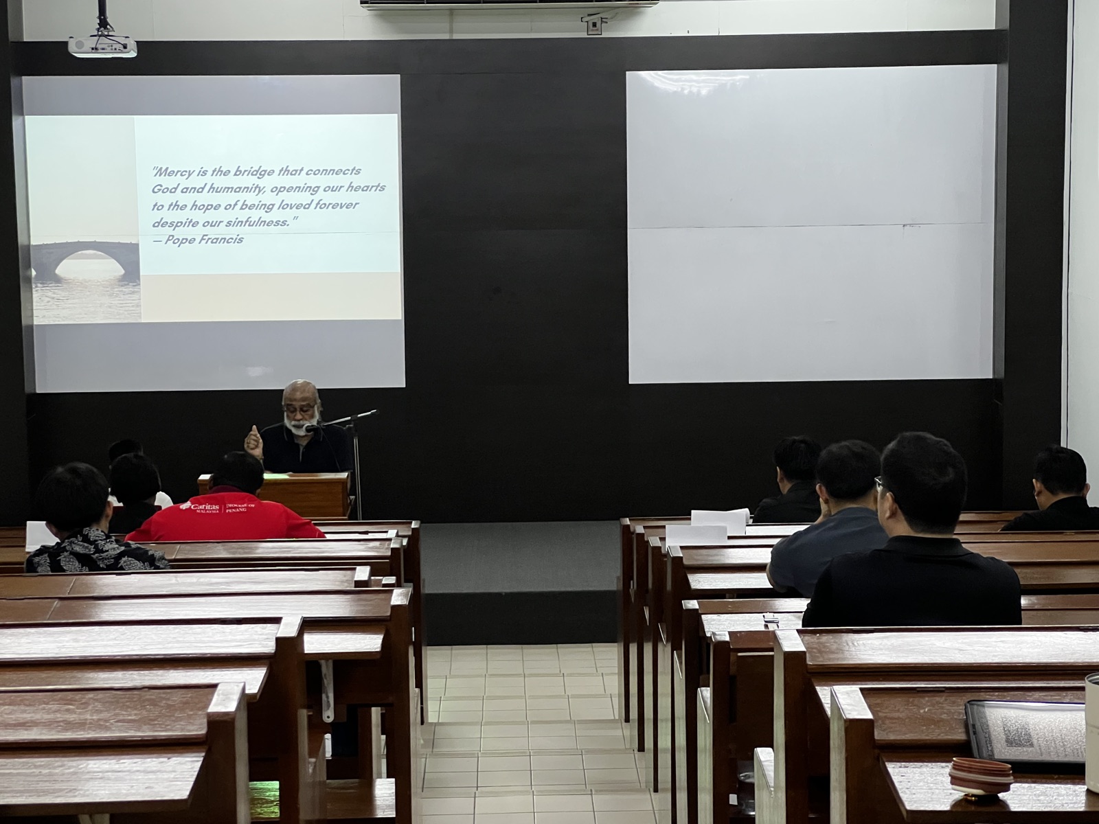 Seminar on the Corporal Works of Mercy - photograph 4
